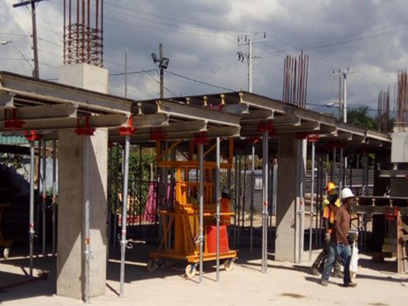 Jamaica Shopping Center