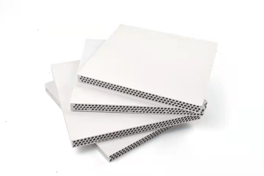 LIRON-Form Plastic Board